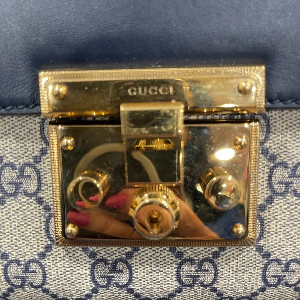 Gucci GG Supreme Monogram Calfskin Medium Padlock Shoulder Bag (JB1085)